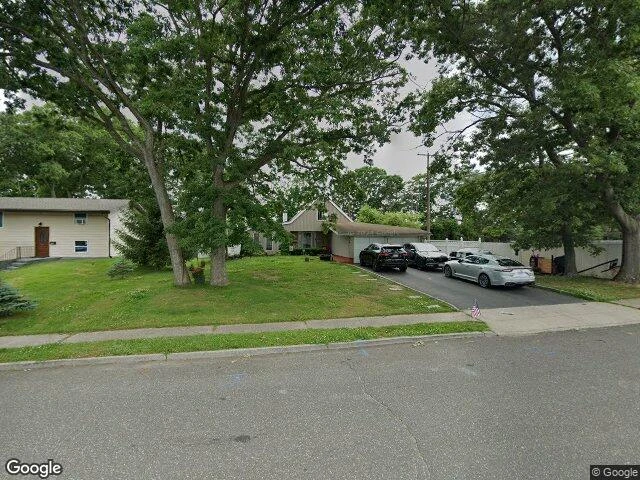 House image located at Islandia, NY 11749