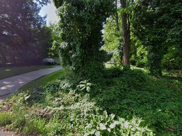 House image located at Akron, OH 44319