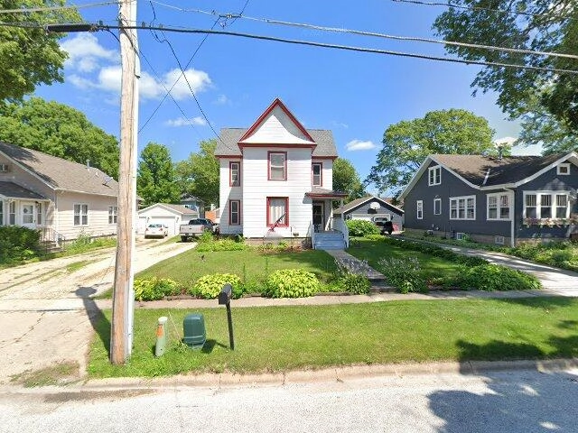 House image located at Waverly, IA 50677
