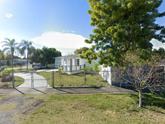 House image located at Miami, FL 33177