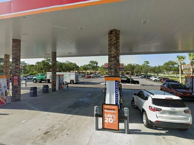 House image located at Saint Petersburg, FL 33716