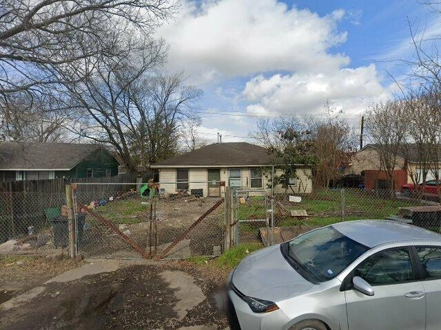 House image located at Houston, TX 77033