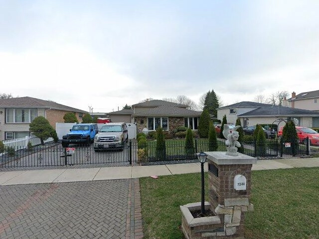 House image located at Bridgeview, IL 60455