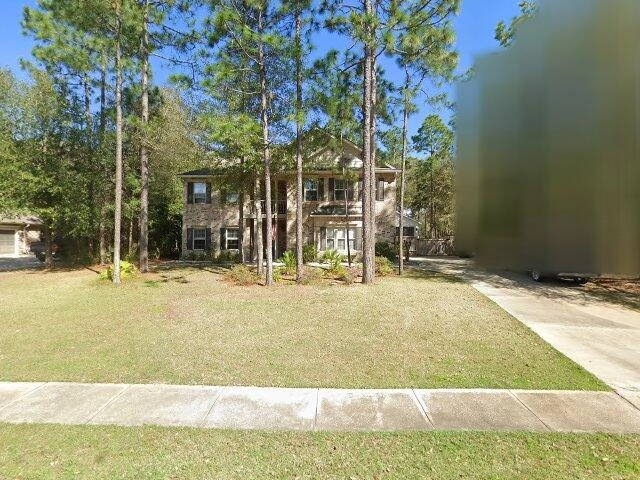 House image located at Crestview, FL 32539