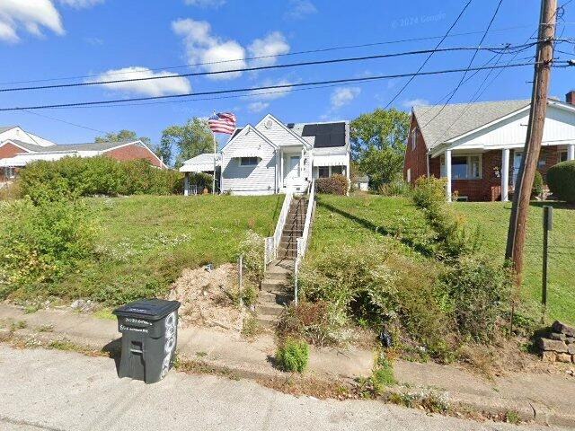 House image located at Aliquippa, PA 15001