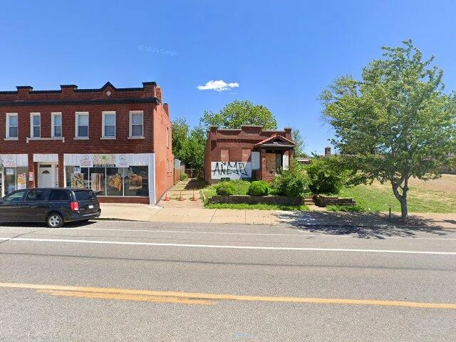 House image located at Saint Louis, MO 63116