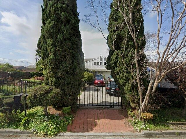 House image located at Oakland, CA 94605