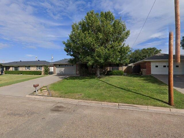 House image located at Wood River, IL 62095