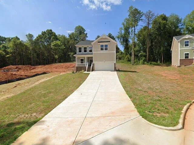 House image located at Hickory, NC 28601