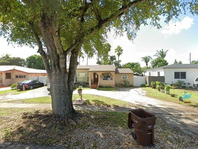 House image located at Hialeah, FL 33012