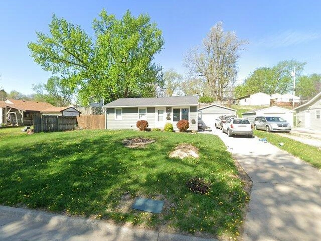House image located at Newton, IA 50208