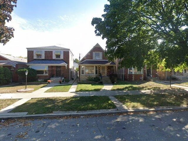 House image located at Chicago, IL 60617