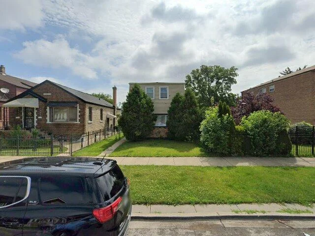 House image located at Chicago, IL 60619