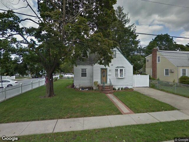 House image located at Franklin Square, NY 11010