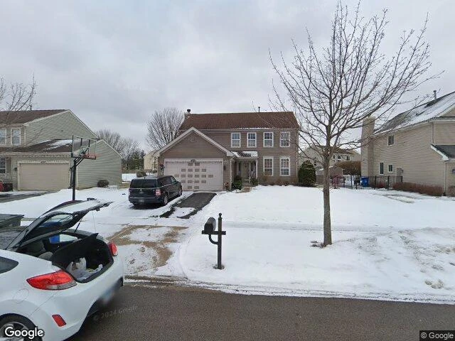House image located at Carpentersville, IL 60110