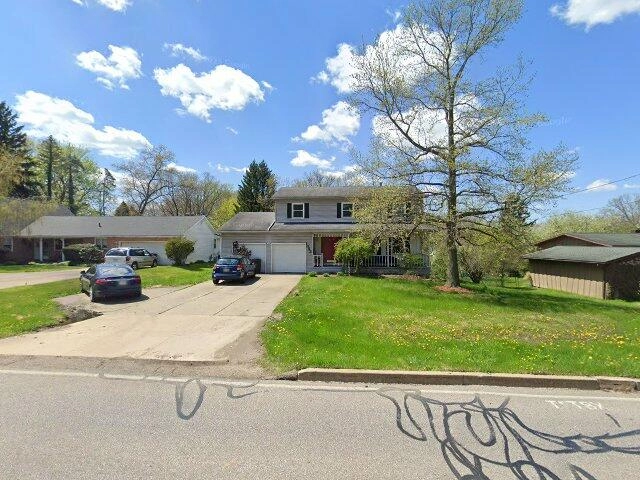 House image located at Akron, OH 44313