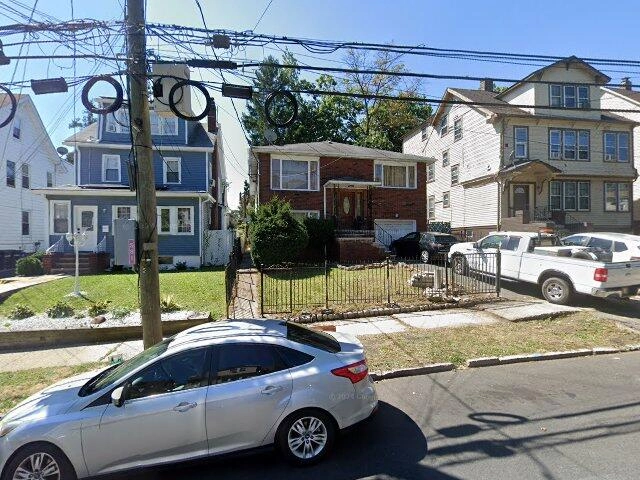 House image located at Newark, NJ 07112