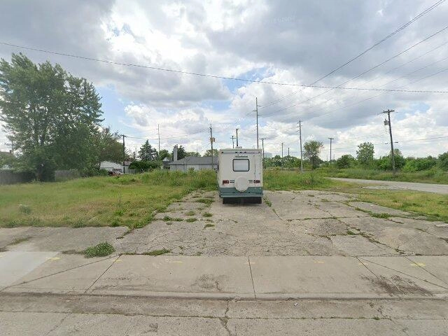 House image located at Indianapolis, IN 46225