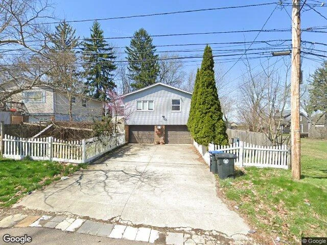 House image located at Akron, OH 44310