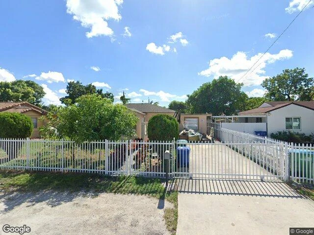 House image located at Miami, FL 33150