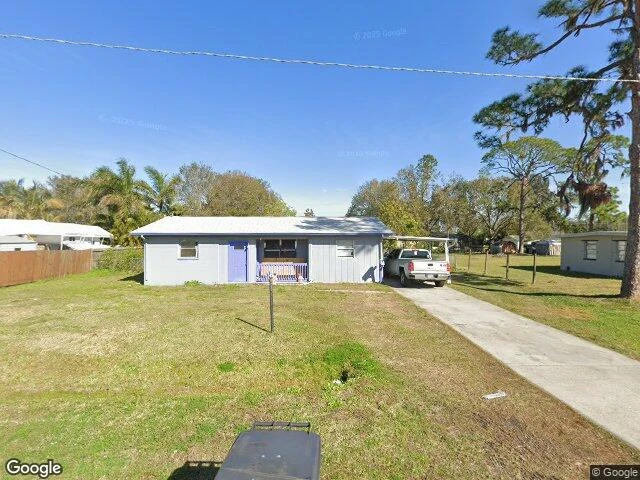 House image located at Ruskin, FL 33570