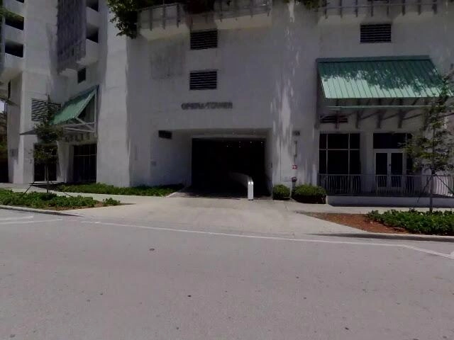 House image located at Miami, FL 33132