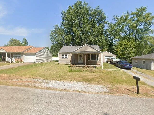 House image located at Fairfield, IL 62837