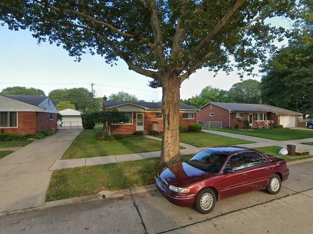 House image located at Livonia, MI 48154