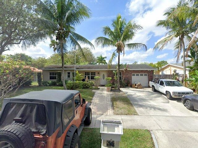House image located at Miami, FL 33157