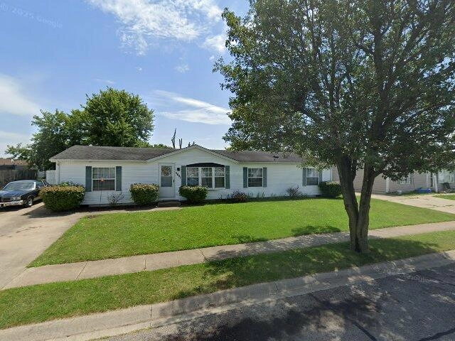 House image located at Columbus, IN 47203