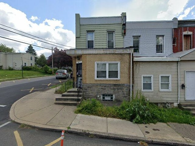 House image located at Glenolden, PA 19036