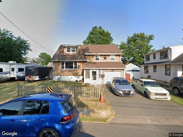 House image located at Woodbridge, NJ 07095