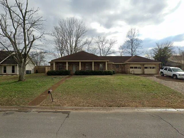 House image located at Florence, AL 35633