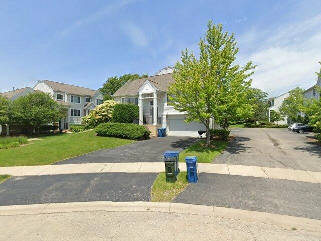 House image located at Aurora, IL 60503