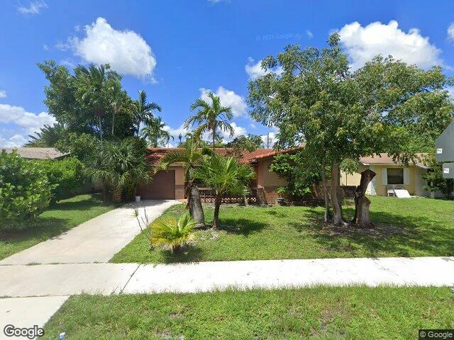 House image located at Hollywood, FL 33021