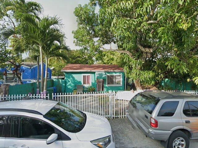 House image located at Miami, FL 33127
