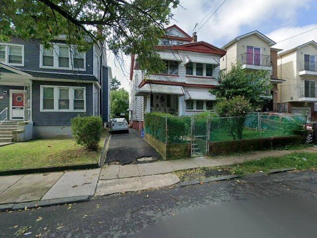House image located at Newark, NJ 07112