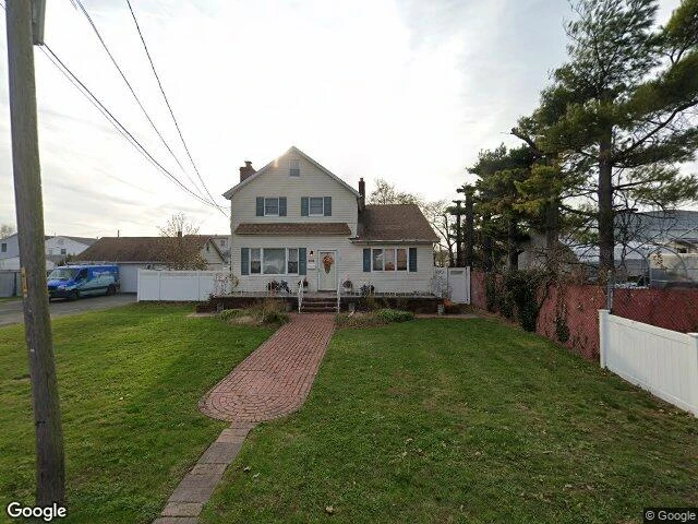 House image located at Lindenhurst, NY 11757