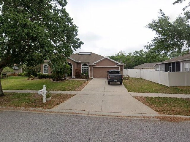 House image located at Valrico, FL 33594