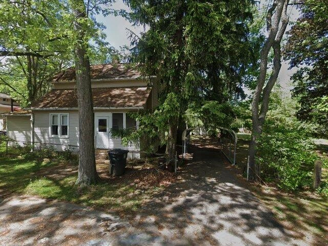 House image located at Akron, OH 44314