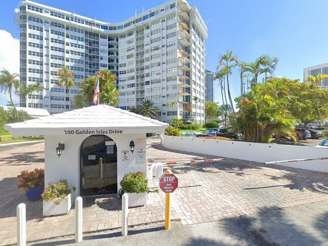 House image located at Hallandale, FL 33009