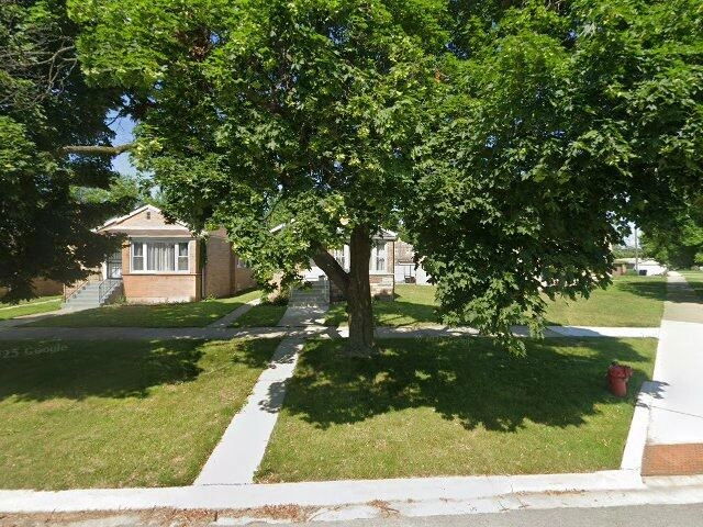 House image located at Chicago, IL 60617