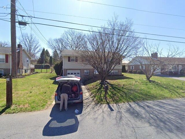 House image located at Wernersville, PA 19565