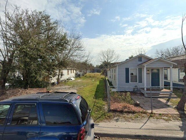 House image located at Bakersfield, CA 93305