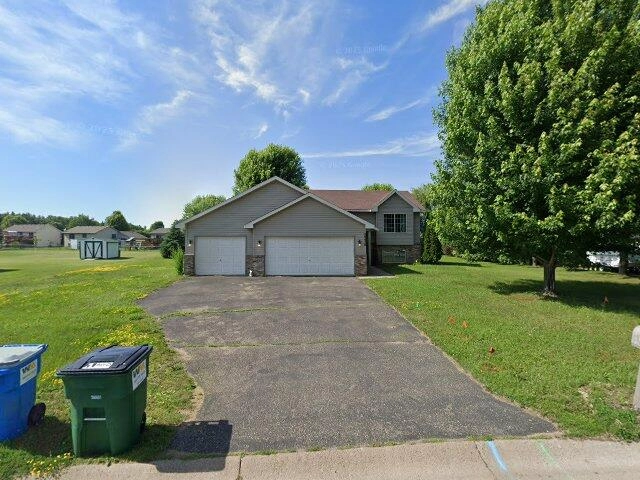 House image located at North Branch, MN 55056