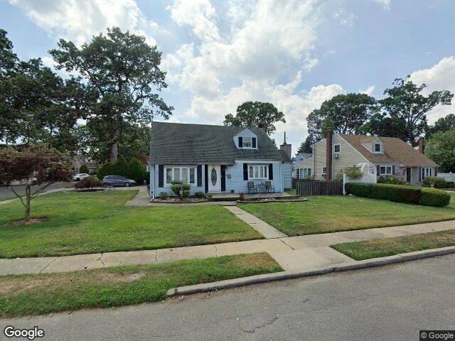 House image located at Franklin Square, NY 11010