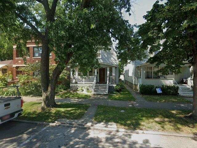 House image located at Chicago, IL 60630