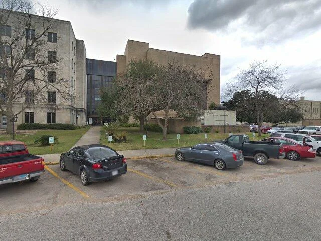 House image located at Angleton, TX 77515