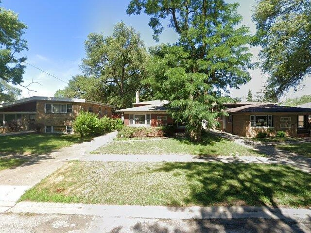 House image located at Dolton, IL 60419