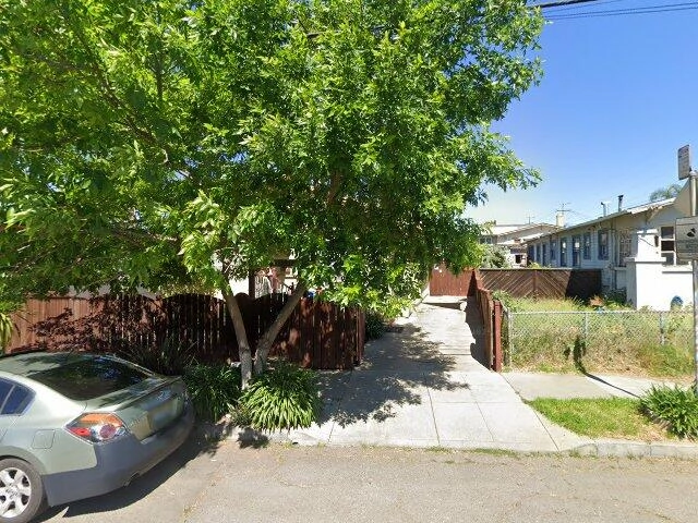 House image located at Oakland, CA 94601